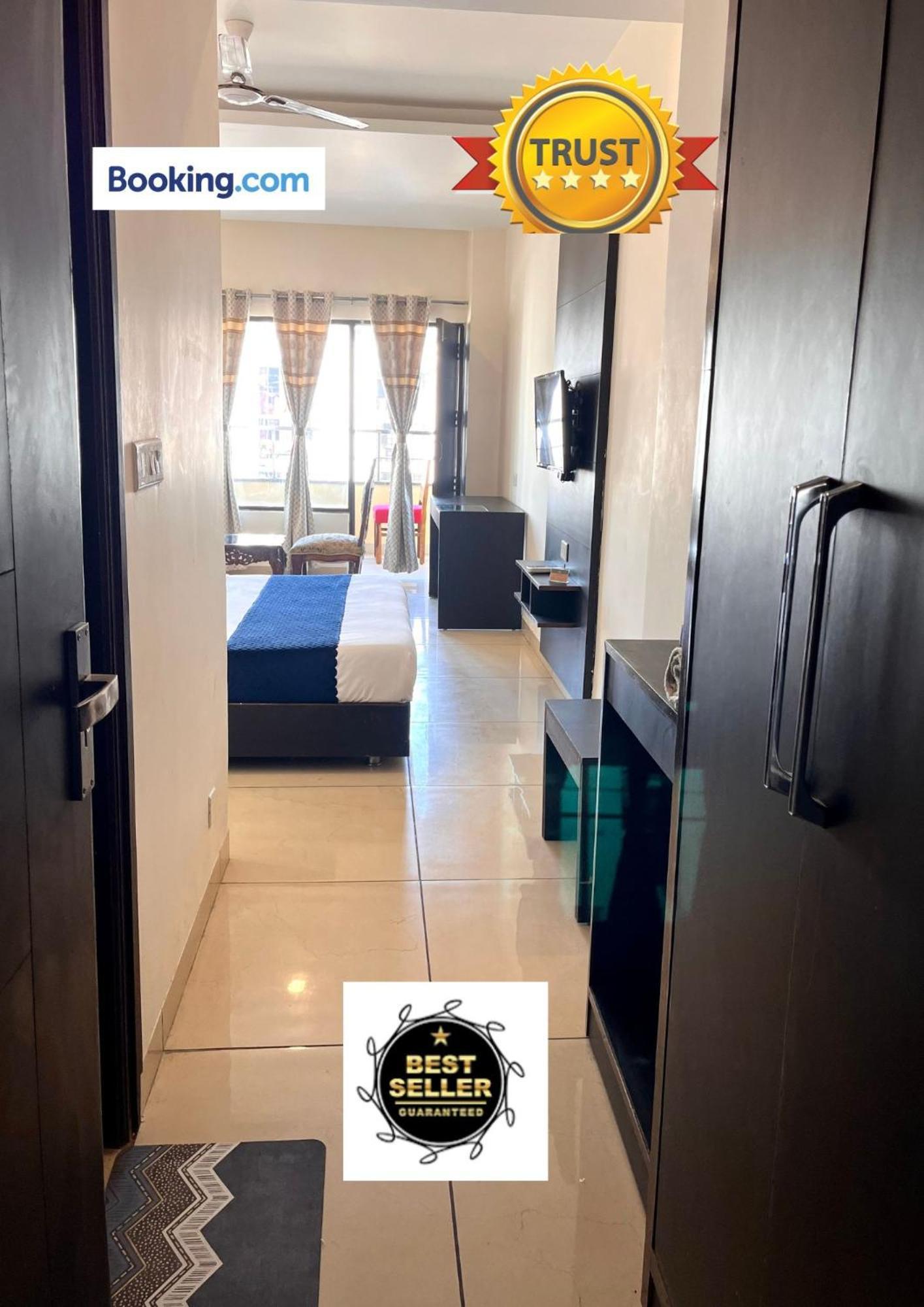 Jb Residency Zirakpur !! Top Rated & Most Awarded Property In Zirakpur Ξενοδοχείο Εξωτερικό φωτογραφία